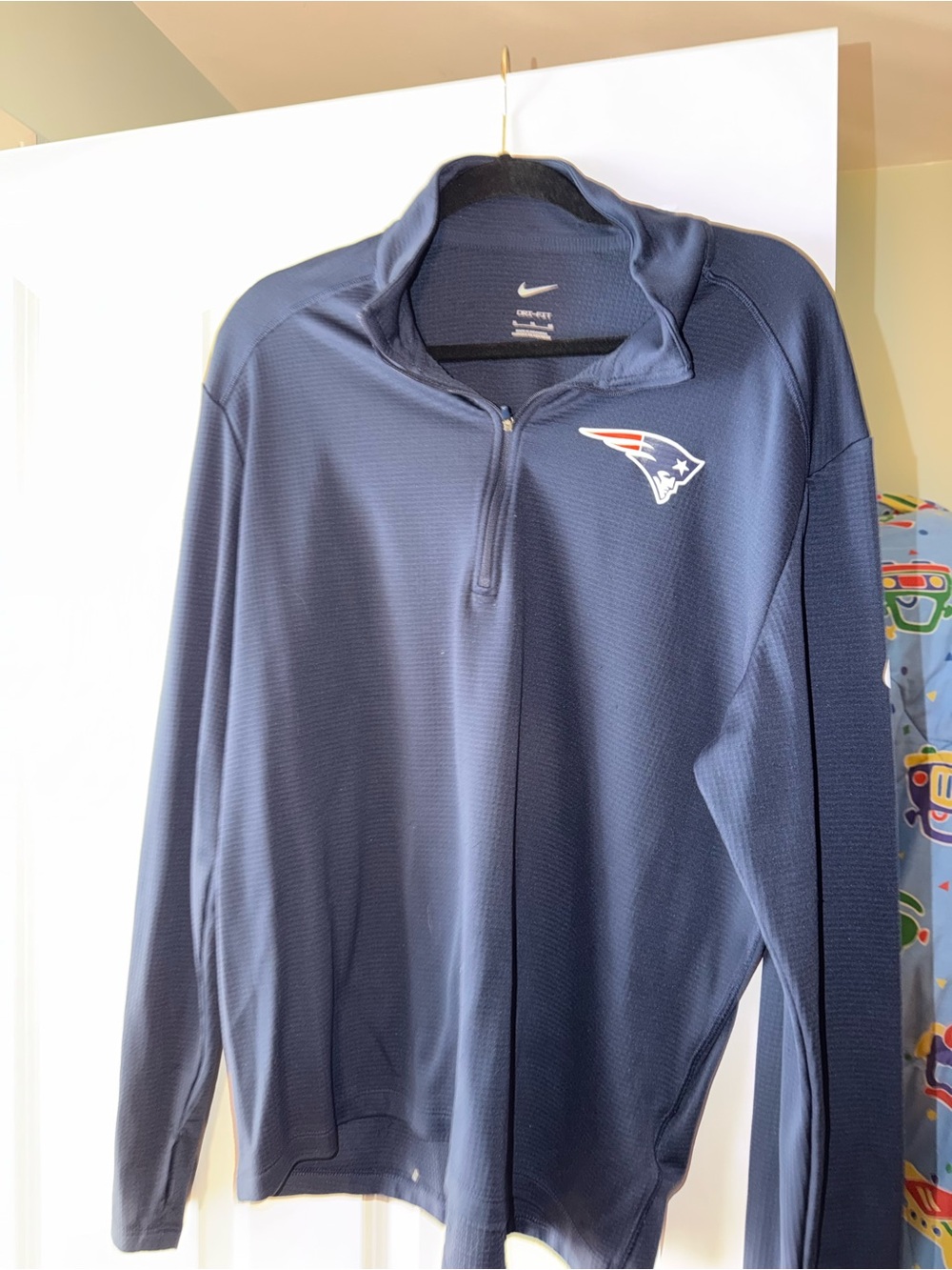 Nike Men’s Navy New England Patriots Quarter-Zip Pullover